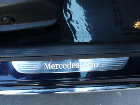 Used 2019 Mercedes-Benz C 300 Sedan image 24