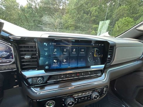 Used 2024 Chevrolet Silverado 1500 RST image 32