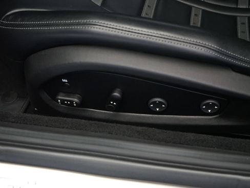 Used 2019 Ferrari 812 Superfast RWD image 24