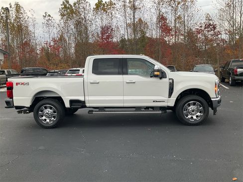 New 2026 Ford F350 Lariat w/ Chrome Package image 4