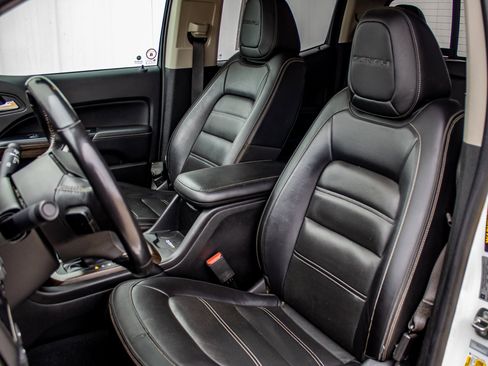 Used 2020 GMC Canyon Denali image 19