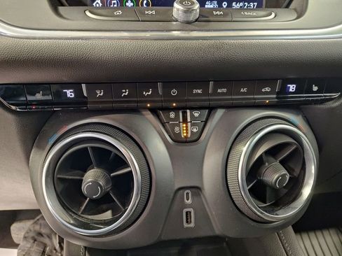 Used 2019 Chevrolet Blazer LT image 26