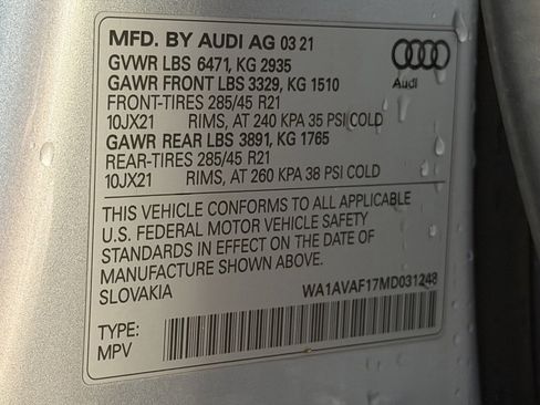 Used 2021 Audi Q8 Premium image 54