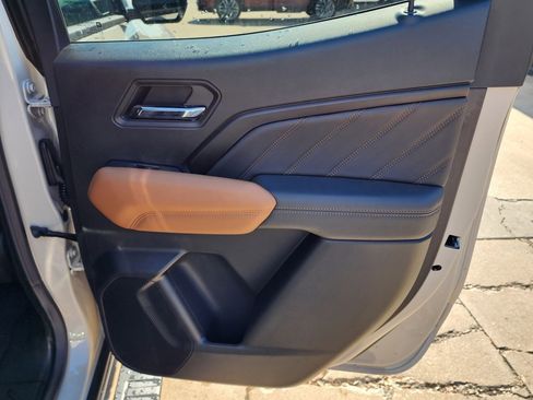 New 2026 GMC Canyon AT4 image 43