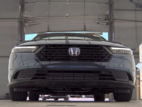Used 2025 Honda Accord SE image 3
