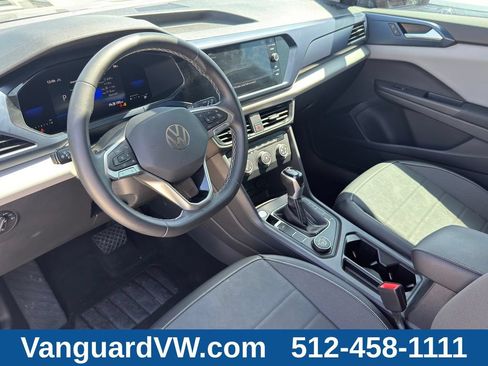 Used 2022 Volkswagen Taos SE AWD/4WD image 8