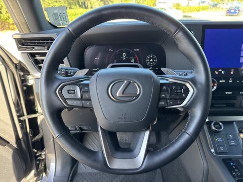 Certified 2024 Lexus GX 550 image 29
