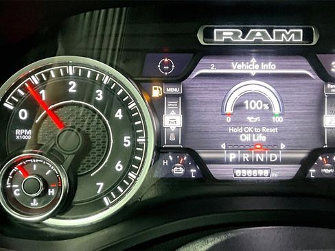 Used 2021 RAM 1500 Big Horn image 14