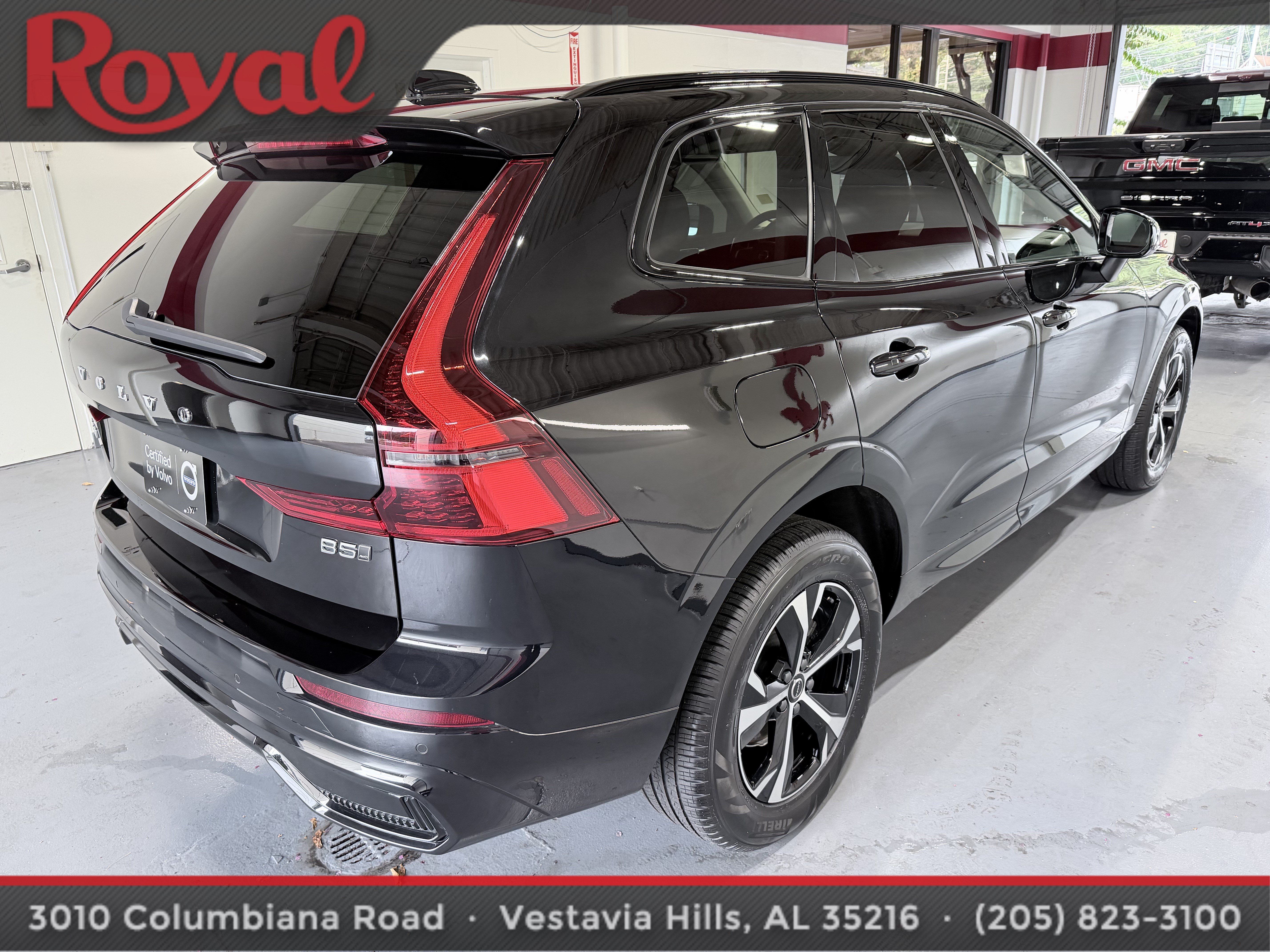 Certified 2026 Volvo XC60 B5 Core AWD/4WD image 4