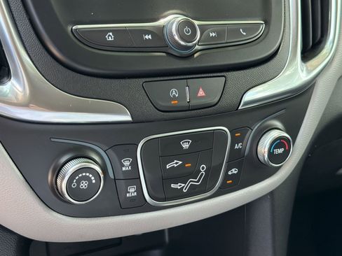 Used 2024 Chevrolet Equinox LS w/ LS Convenience Package FWD image 18