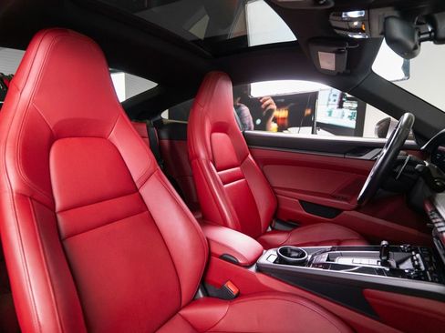 Certified 2020 Porsche 911 Carrera 4S AWD/4WD image 16