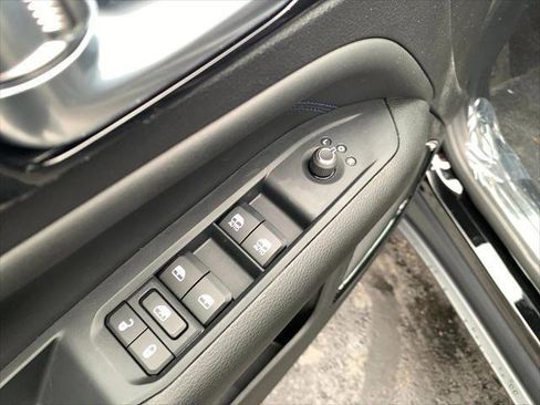 New 2025 Jeep Compass Latitude w/ Convenience Group image 12