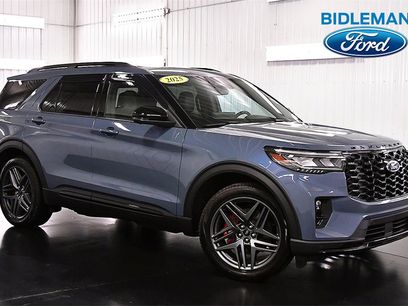 Used 2025 Ford Explorer ST