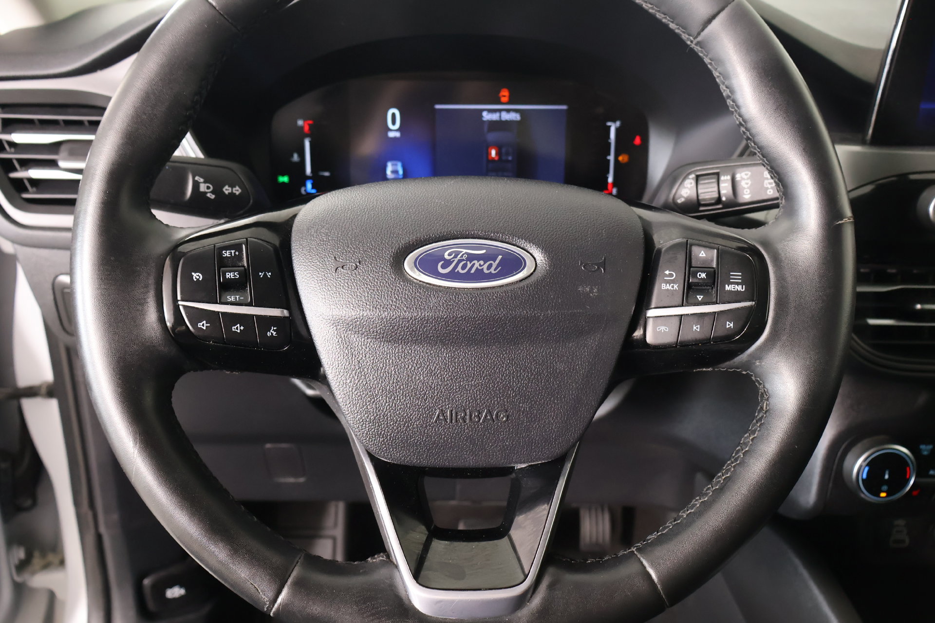 Used 2025 Ford Escape Active w/ Cold Weather Package FWD image 3