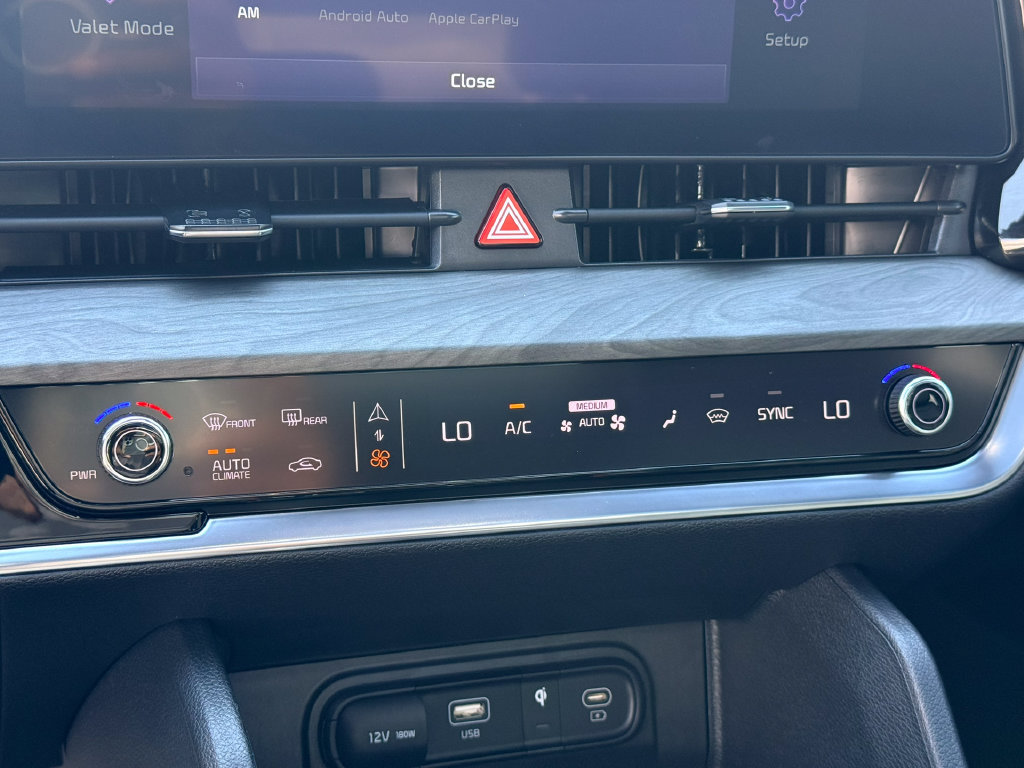 Used 2025 Kia Sportage X-Pro Prestige AWD/4WD image 32