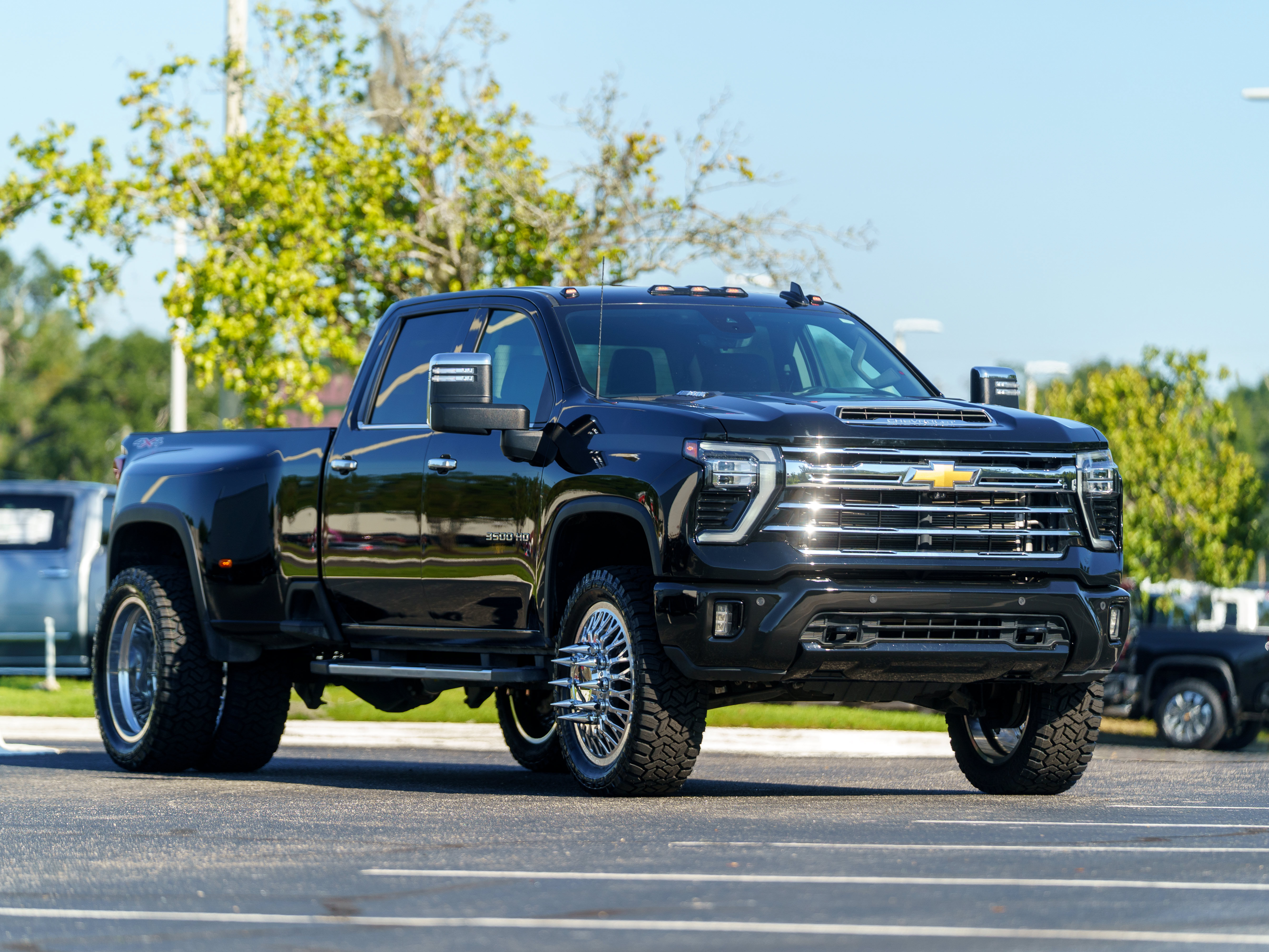 Used 2024 Chevrolet Silverado 3500 LTZ AWD/4WD image 42