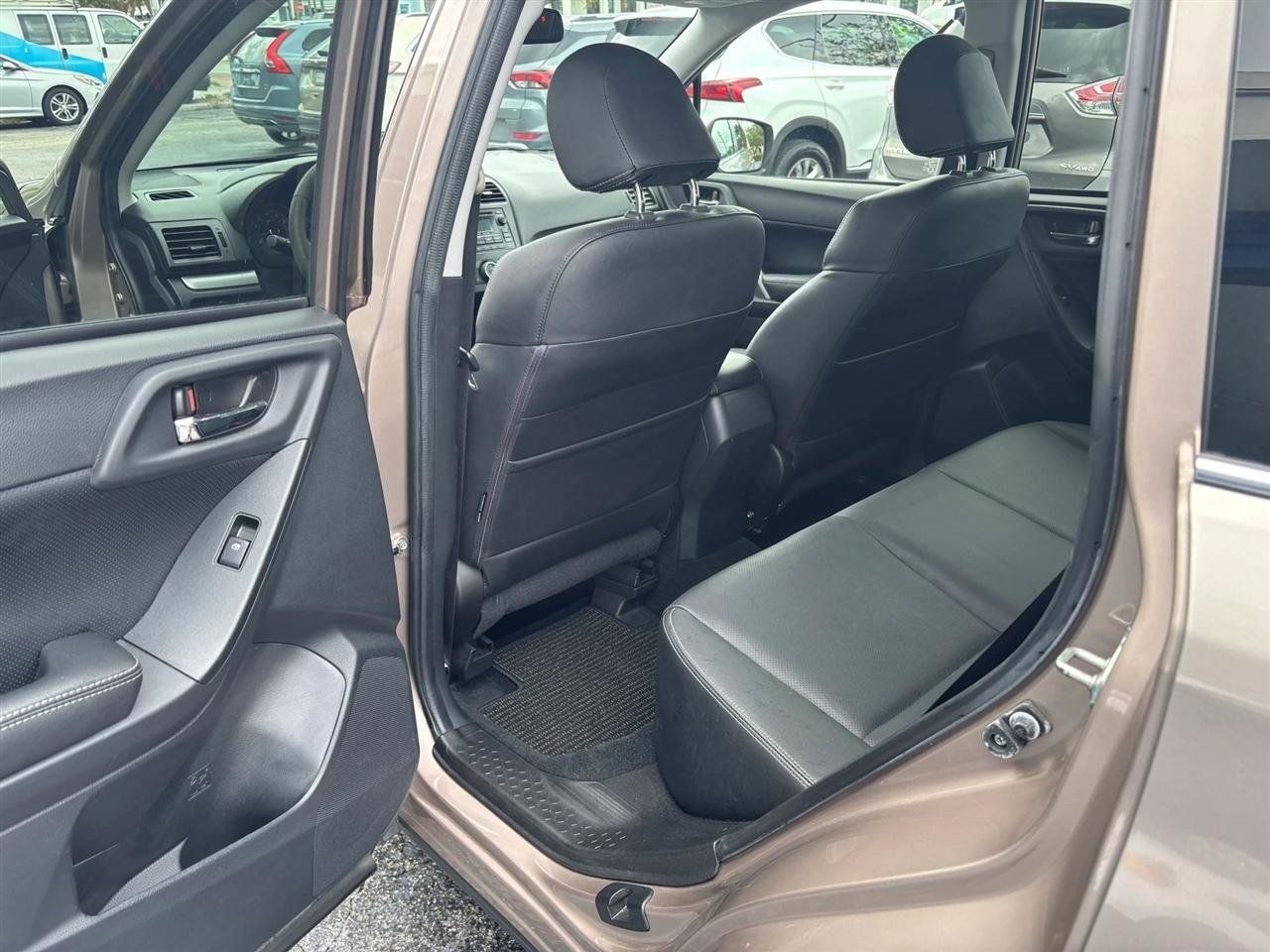 Used 2015 Subaru Forester 2.5i Limited AWD/4WD image 11