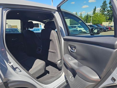 Certified 2025 Honda HR-V Sport image 22