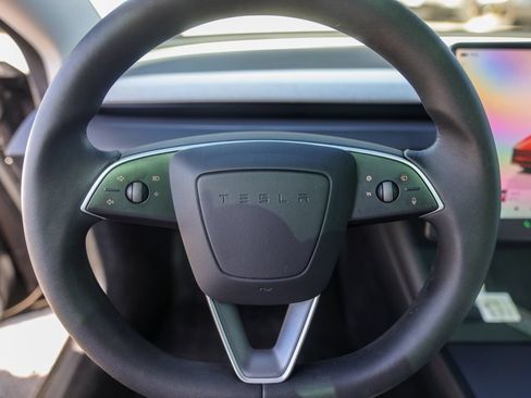 Used 2025 Tesla Model 3 RWD image 11