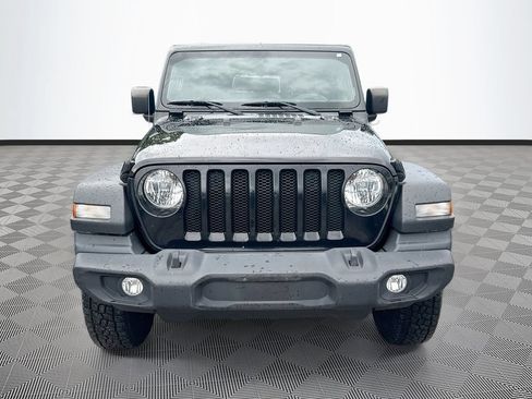 Used 2022 Jeep Wrangler Sport AWD/4WD image 2