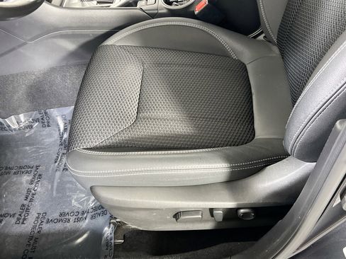 Used 2023 Subaru Forester Premium image 18