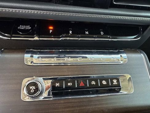 New 2025 Lincoln Aviator Reserve w/ Luxury Package image 28