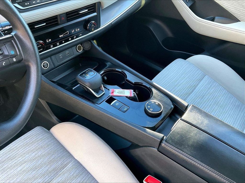 Certified 2023 Nissan Rogue SV AWD/4WD image 20