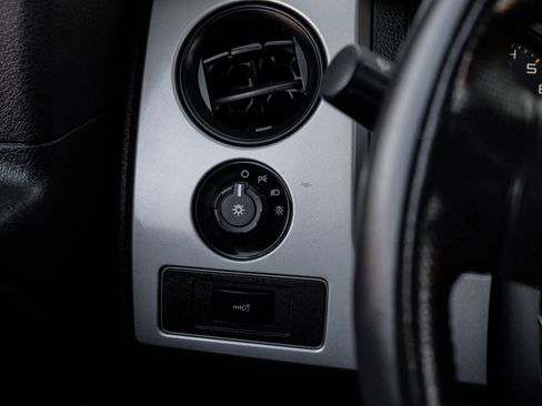 Used 2013 Ford F150 Raptor w/ Luxury Equipment Group image 32