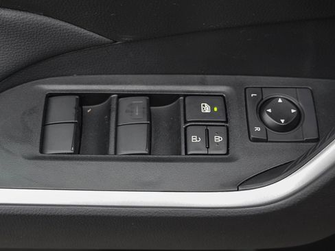 New 2025 Toyota RAV4 LE image 19