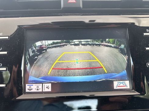 Used 2019 Toyota Camry LE w/ Convenience Package FWD image 13