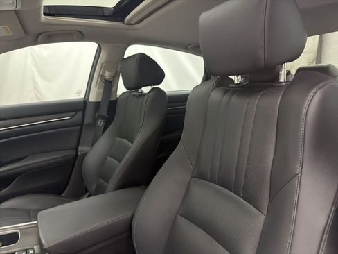 Used 2019 Honda Accord EX-L image 13