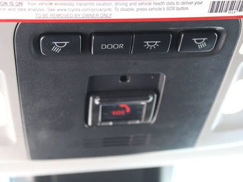 Used 2021 Toyota Camry XSE w/ Carpet Mat Package (TMS) FWD image 26
