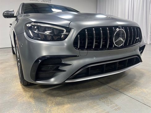 Used 2022 Mercedes-Benz E 53 AMG 4MATIC Sedan image 11