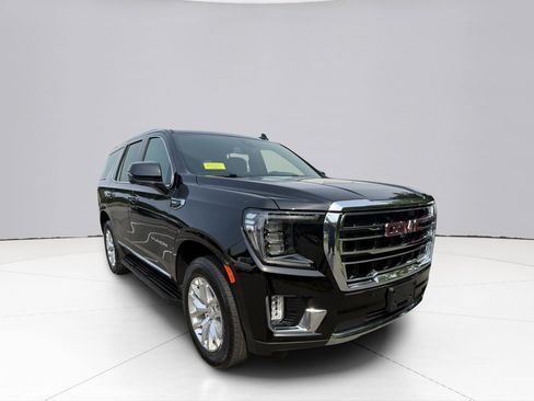 Used 2022 GMC Yukon SLT w/ SLT Luxury Package AWD/4WD image 7