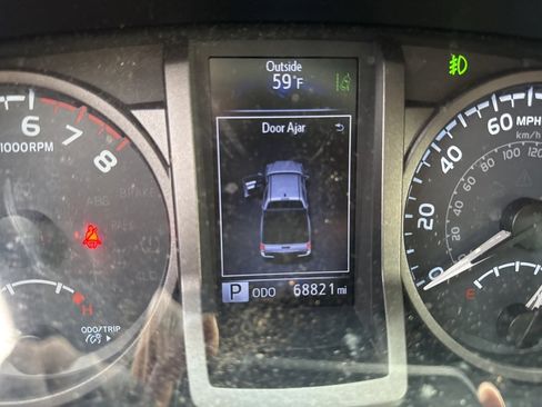 Used 2019 Toyota Tacoma SR image 15