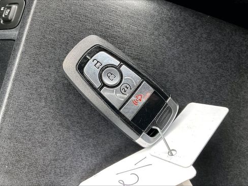 Used 2024 Ford Bronco Big Bend image 12