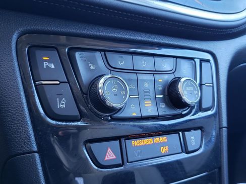 Used 2019 Buick Encore Essence w/ Experience Buick Package image 23