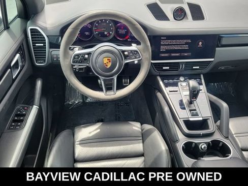 Used 2022 Porsche Cayenne S AWD/4WD image 19