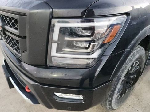 Used 2021 Nissan Titan PRO-4X w/ Pro-4x Convenience Package image 8