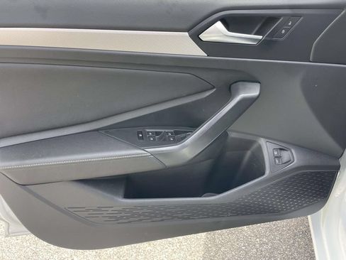 Certified 2024 Volkswagen Jetta Sport FWD image 20