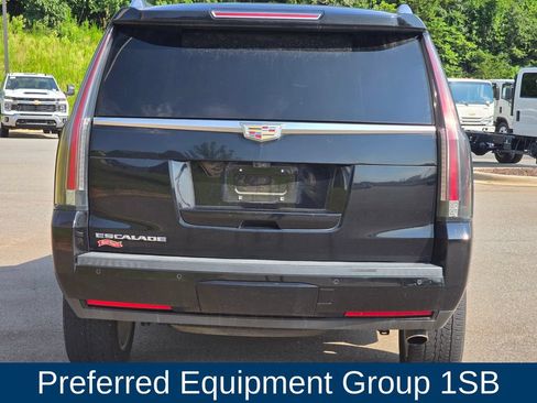 Used 2019 Cadillac Escalade Luxury w/ LPO, Radiant Package AWD/4WD image 3