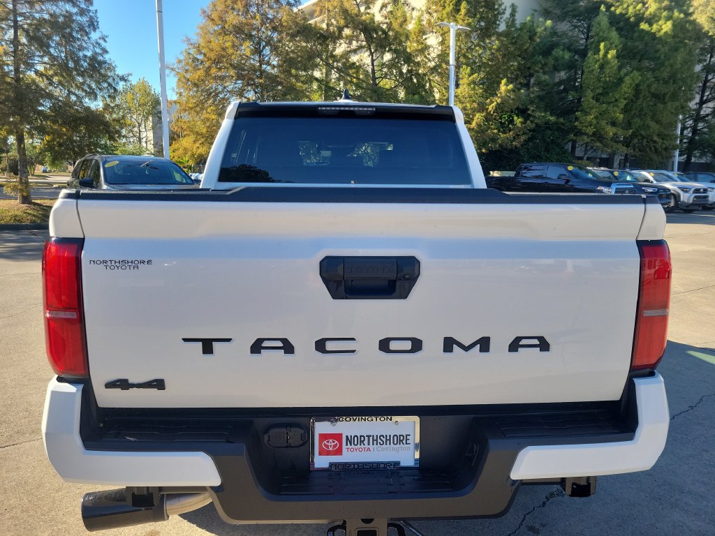 Certified 2026 Toyota Tacoma SR5 AWD/4WD image 5