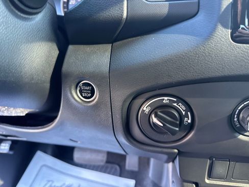 Certified 2024 Nissan Frontier S image 20