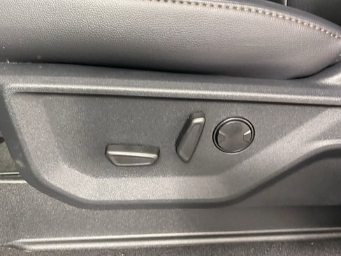 New 2025 Ford F250 Lariat w/ Lariat Ultimate Package image 16