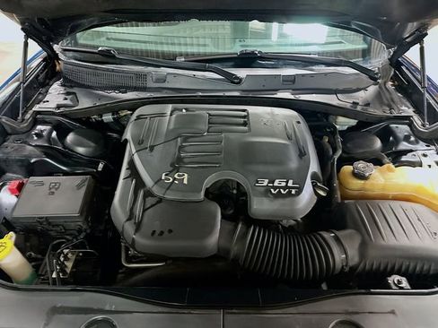 Used 2014 Dodge Charger SXT image 32