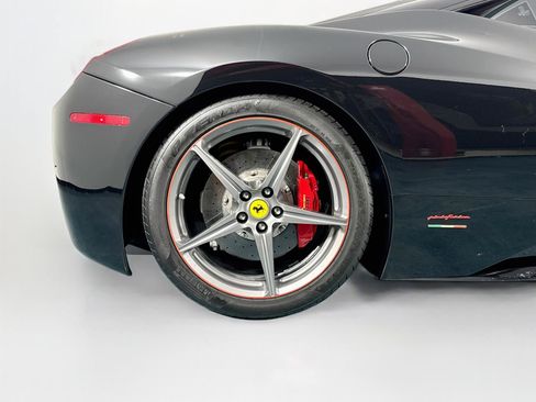 Used 2014 Ferrari 458 Italia Coupe RWD image 49