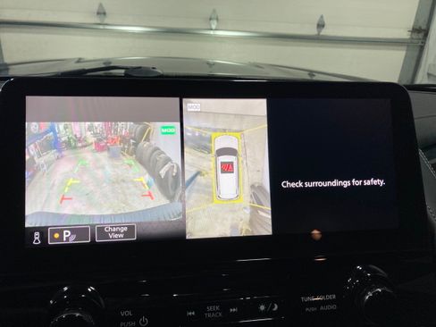 Used 2022 Nissan Armada Platinum w/ Captain's Chairs Package AWD/4WD image 44