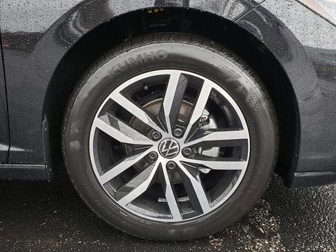 New 2026 Volkswagen Jetta SE FWD image 12