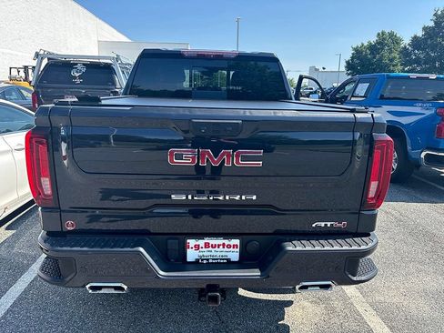 Certified 2023 GMC Sierra 1500 AT4 w/ AT4 Premium Package AWD/4WD image 11