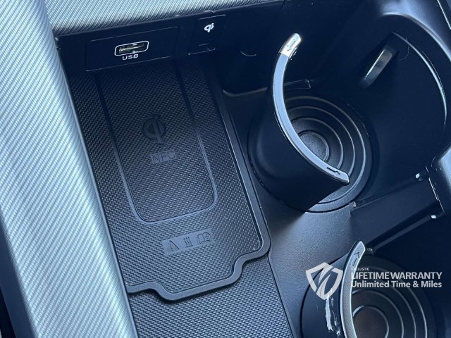 Used 2024 Hyundai Palisade SEL FWD image 42